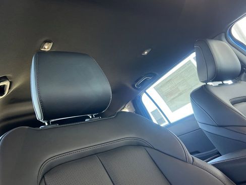 New 2026 Jeep Cherokee Limited image 17