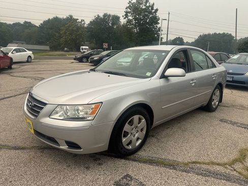 Used 2009 Hyundai Sonata GLS FWD image 3