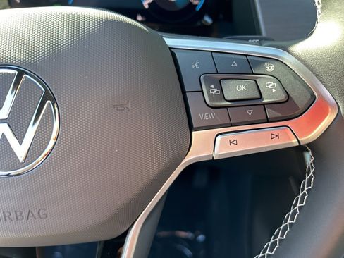 New 2026 Volkswagen Atlas Cross Sport SE image 16