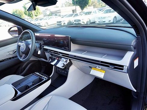 New 2026 Hyundai Tucson Limited image 12