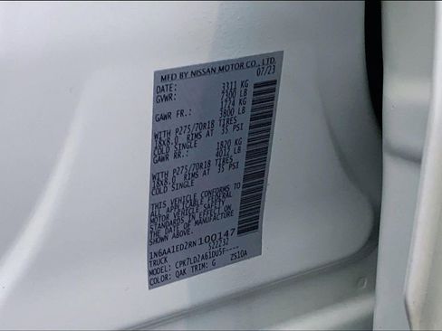 Used 2024 Nissan Titan PRO-4X w/ Pro-4x Convenience Package image 14