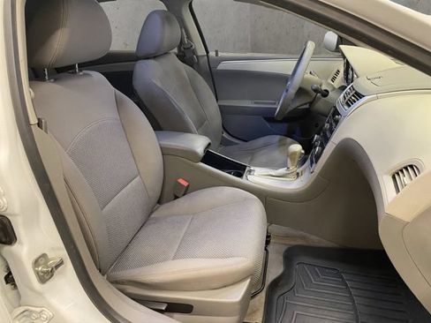 Used 2012 Chevrolet Malibu LS FWD image 18