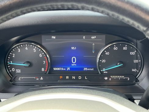 Used 2021 Ford Explorer XLT image 17