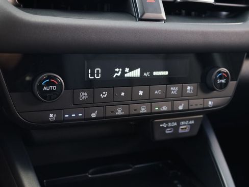 New 2026 Subaru Outback Touring AWD/4WD image 13