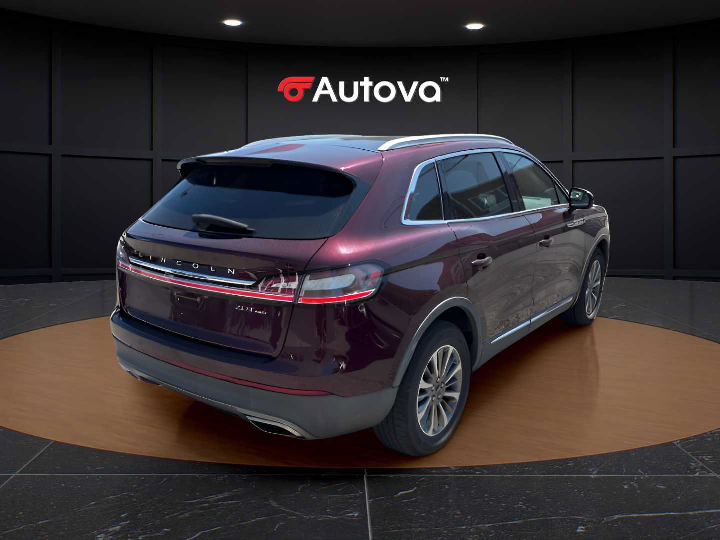 Used 2019 Lincoln Nautilus Select AWD/4WD image 3