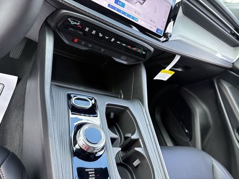 New 2026 Jeep Cherokee Limited AWD/4WD image 21