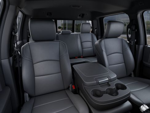 New 2026 RAM 2500 Tradesman AWD/4WD image 16