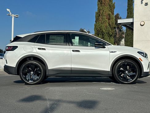 New 2025 Volkswagen ID.4 Pro S image 4