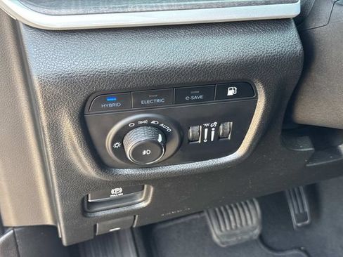 Used 2024 Jeep Grand Cherokee Limited 4xe AWD/4WD image 30
