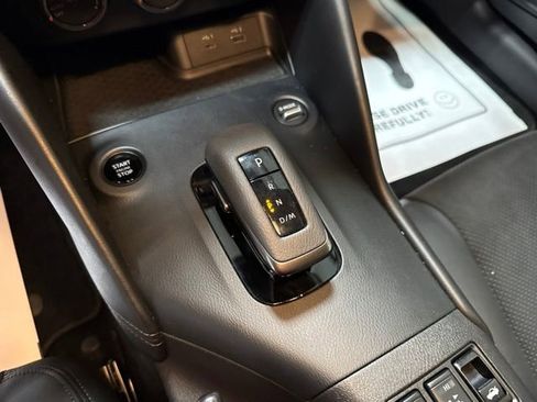 Used 2024 Nissan Z Performance w/ Heritage Edition RWD image 9