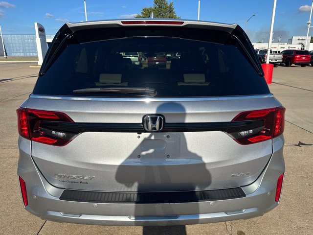 Used 2026 Honda Odyssey Elite image 4