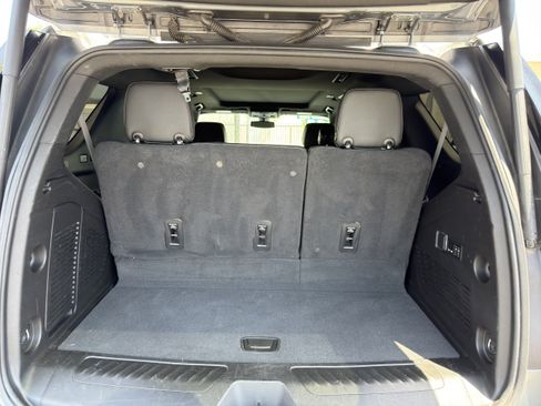 Used 2022 GMC Yukon SLT w/ SLT Premium Package AWD/4WD image 16