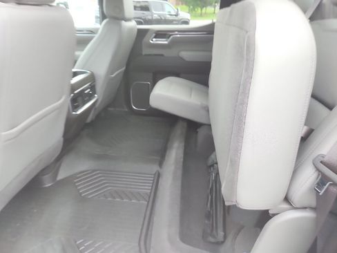 Used 2022 Chevrolet Silverado 1500 LTZ image 24