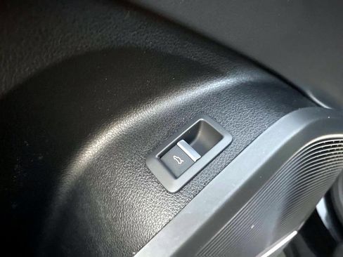 Used 2023 Audi Q5 2.0T Premium Plus w/ Premium Plus Package image 11