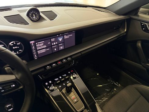 Certified 2020 Porsche 911 Carrera RWD image 17