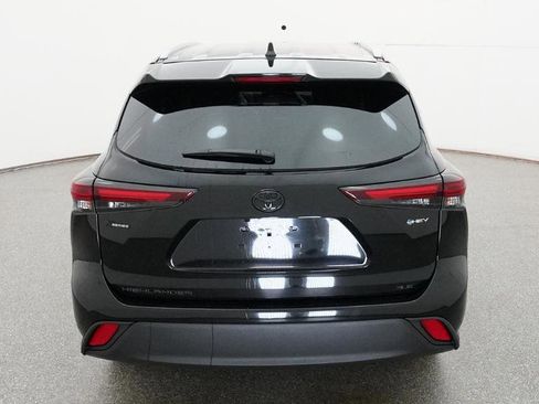 New 2026 Toyota Highlander XLE AWD/4WD image 10