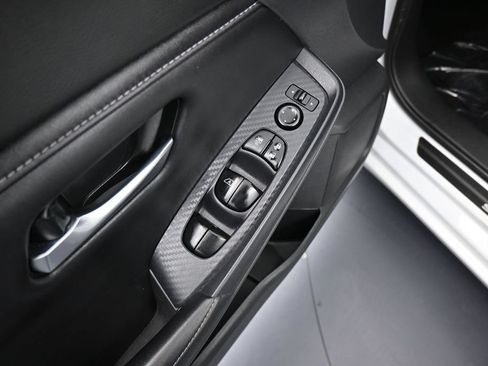 Used 2021 Nissan Sentra SV FWD image 14