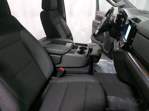 Used 2024 Chevrolet Silverado 1500 LT image 10