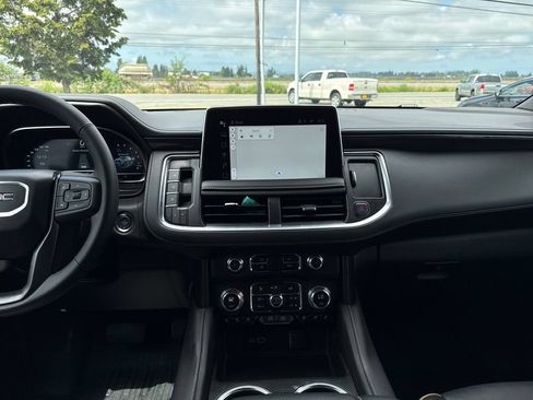 Used 2024 GMC Yukon AT4 AWD/4WD image 24