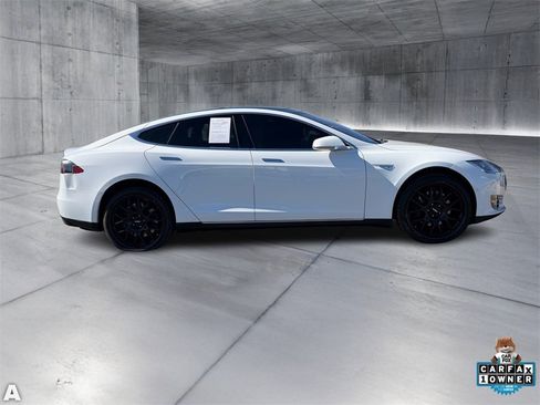 Used 2016 Tesla Model S 90D image 8