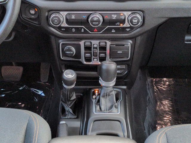 Used 2025 Jeep Gladiator Sport AWD/4WD image 18