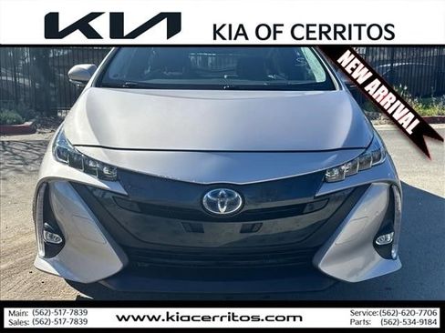 Used 2019 Toyota Prius Prime Advanced image 2