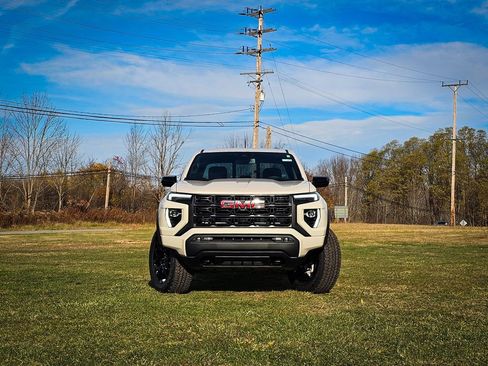 New 2026 GMC Canyon Elevation w/ Convenience Package image 11