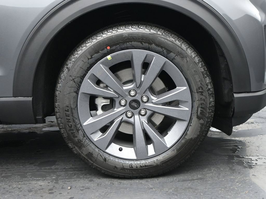 New 2026 Ford Explorer Active w/ Active Comfort Package AWD/4WD image 25