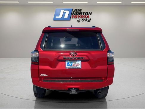 Used 2022 Toyota 4Runner SR5 Premium w/ Moonroof Package image 6