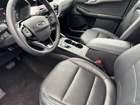 Certified 2022 Ford Escape SEL image 11