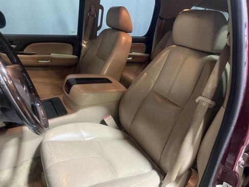 Used 2007 GMC Yukon XL Denali AWD/4WD image 17