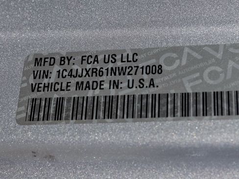 Used 2022 Jeep Wrangler Unlimited Rubicon 4xe AWD/4WD image 33