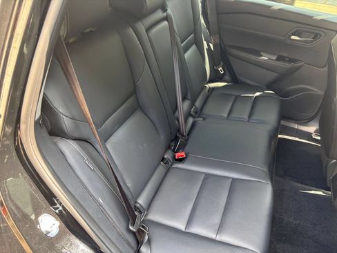 Used 2026 Nissan Rogue SL FWD image 36