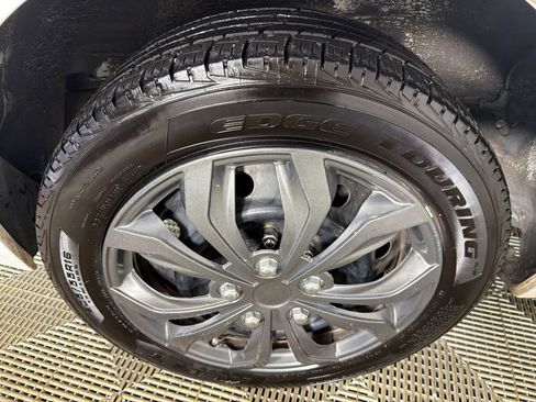 Used 2014 Toyota Corolla S image 17