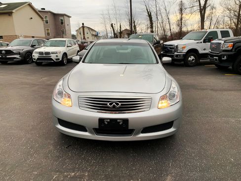 Used 2009 INFINITI G37 x Sedan image 2