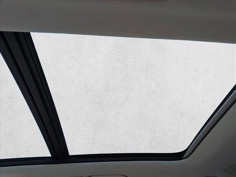 New 2026 Volvo XC60 B5 Ultra w/ Climate Package image 18