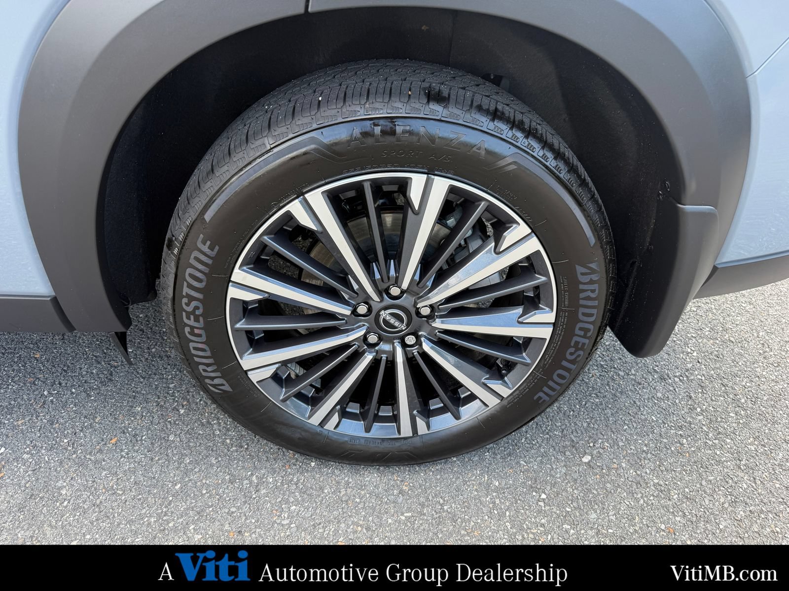 Used 2026 Nissan Pathfinder Platinum AWD/4WD image 13