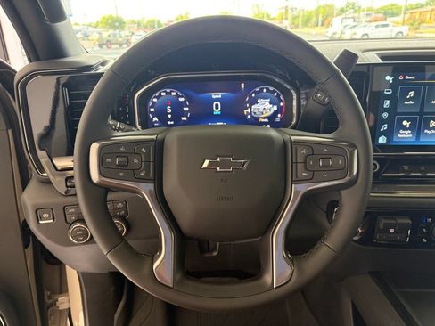New 2026 Chevrolet Silverado 2500 ZR2 AWD/4WD image 3
