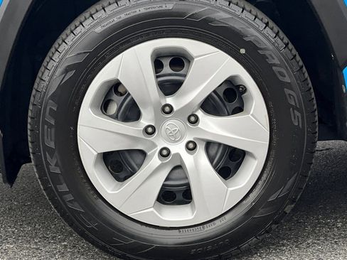 Certified 2021 Toyota RAV4 LE image 13