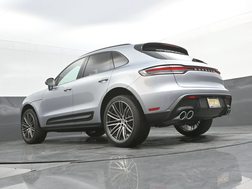 Certified 2026 Porsche Macan AWD/4WD image 31