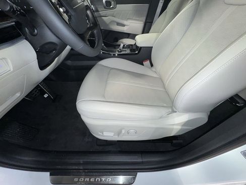 New 2026 Kia Sorento SX image 15
