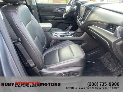Used 2020 Chevrolet Traverse Premier AWD/4WD image 35