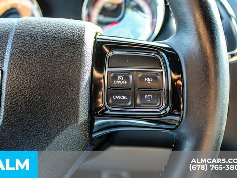 Used 2017 Dodge Grand Caravan SXT FWD image 26