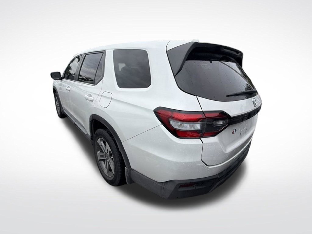 Used 2024 Honda Pilot EX-L image 3