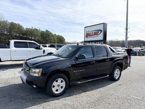 Used 2009 Chevrolet Avalanche LT w/ Luxury Package image 1