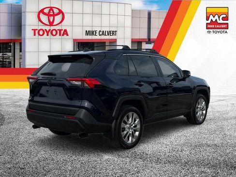Used 2025 Toyota RAV4 XLE Premium FWD image 5
