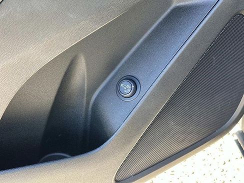 Used 2024 Chevrolet Equinox LT w/ LPO, Floor Liner Package image 20