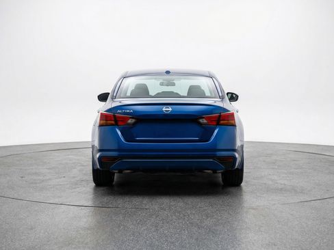 Used 2025 Nissan Altima 2.5 SV image 7