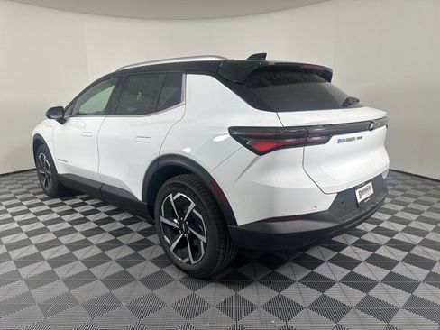 New 2026 Chevrolet Equinox EV LT image 5