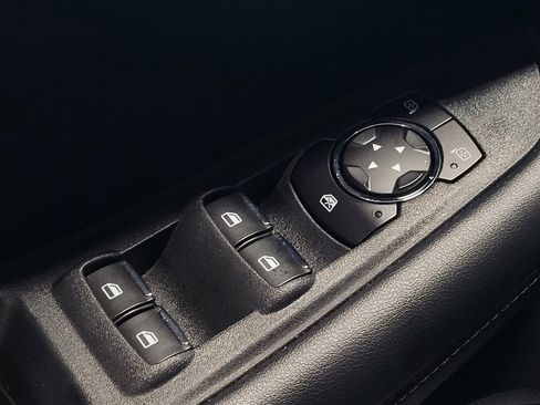 Used 2021 Ford Edge SEL w/ Convenience Package image 27